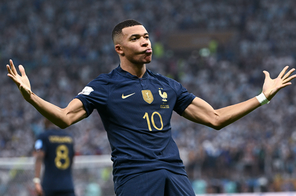 姆巴佩：膝盖伤势谜团下的西甲征程与纪录追逐